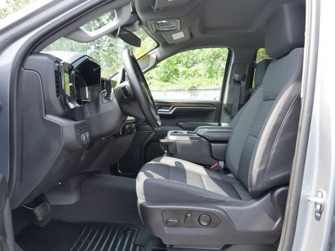 Certified 2023 Chevrolet Silverado 1500 LT AWD/4WD image 13