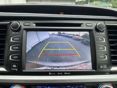 Certified 2019 Toyota Highlander Limited AWD/4WD image 19