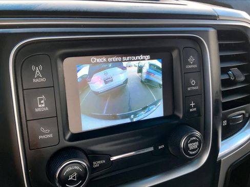 Used 2019 RAM 1500 Classic SLT AWD/4WD image 27