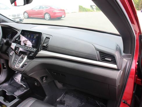 Used 2023 Honda Odyssey Sport image 14