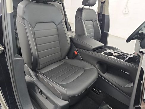 Certified 2025 Volkswagen Atlas SEL AWD/4WD image 10