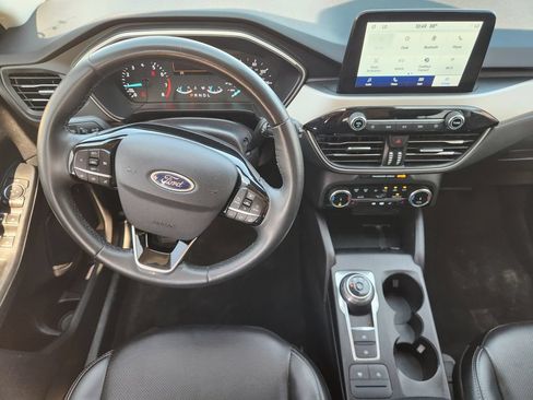 Used 2022 Ford Escape SEL FWD image 25