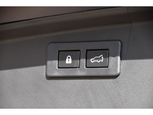 Certified 2025 Subaru Outback Premium image 25