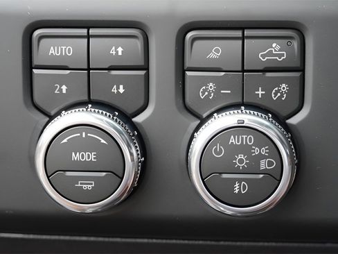 New 2026 GMC Sierra 3500 Denali Ultimate image 17