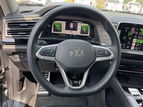 Used 2024 Volkswagen Atlas SEL Premium R-Line image 14