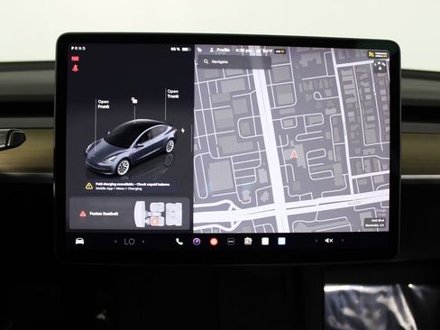 Used 2023 Tesla Model 3 Standard Range image 8