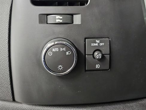 Used 2008 Chevrolet Silverado 2500 LT w/ 1LT Convenience Package AWD/4WD image 33