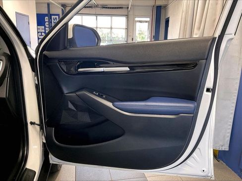Used 2024 Kia Seltos S AWD/4WD image 12