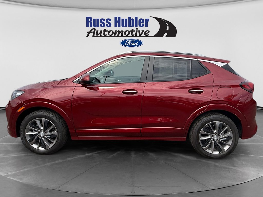 Used 2023 Buick Encore GX Select w/ Sport Touring Package FWD image 2