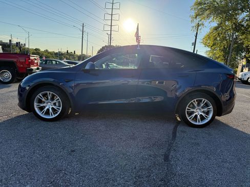 Used 2020 Tesla Model Y Long Range image 7