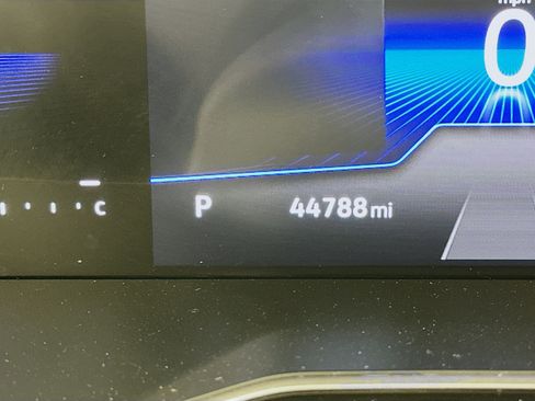 Used 2024 Volkswagen Jetta SE image 19