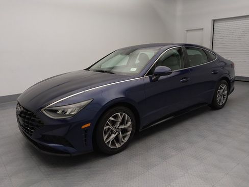 Used 2020 Hyundai Sonata SEL image 2