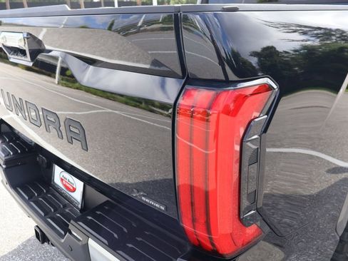 Used 2023 Toyota Tundra Limited w/ Power Package RWD image 9
