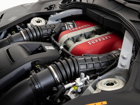 Certified 2025 Ferrari Purosangue AWD/4WD image 33