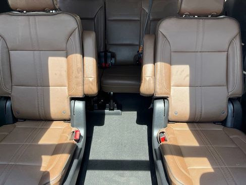 Used 2025 Chevrolet Suburban High Country w/ Sun And Tow Package AWD/4WD image 15