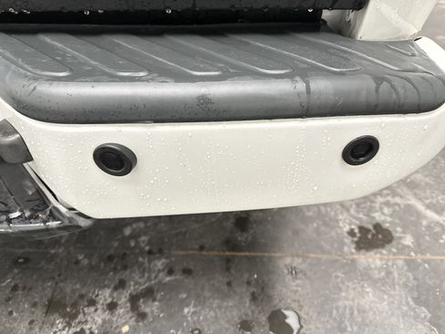 Used 2021 Nissan Frontier SV w/ Midnight Edition Floor Mats image 15