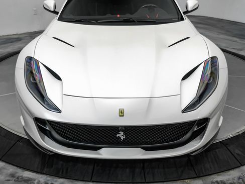 Used 2019 Ferrari 812 Superfast RWD image 37