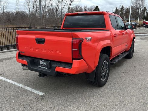 Used 2024 Toyota Tacoma TRD Sport image 19