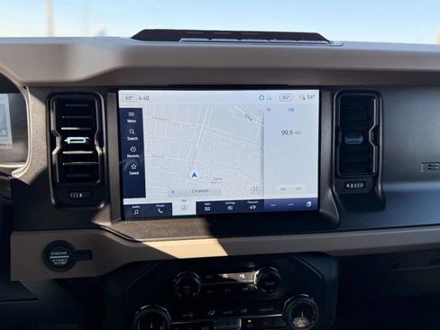 Used 2022 Ford Bronco Wildtrak image 36