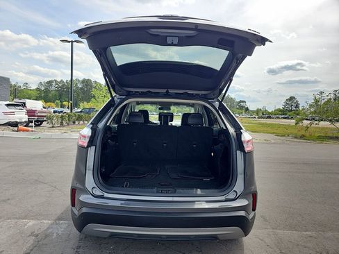 Used 2023 Ford Edge SEL image 16