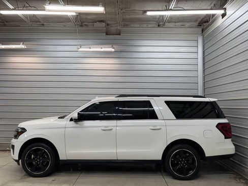 Used 2022 Ford Expedition Max Limited AWD/4WD image 10