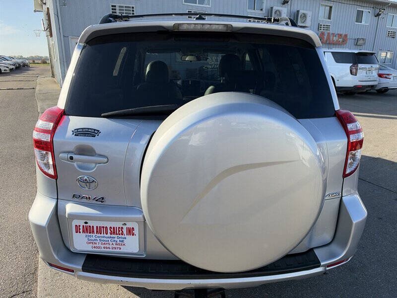Used 2011 Toyota RAV4 Limited w/ Limited Extra Value Pkg AWD/4WD image 6