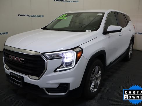 Used 2024 GMC Terrain SLE FWD image 12