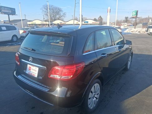 Used 2017 Mercedes-Benz B 250e image 6
