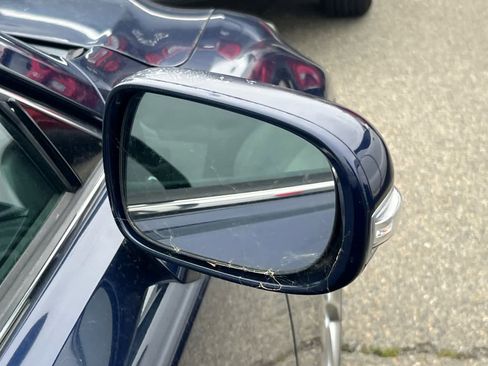 Used 2011 Lexus IS 250 w/ Premium Pkg Value Edition RWD image 16