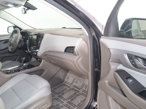 Used 2019 Chevrolet Traverse LT w/ LPO, Floor Liner Package AWD/4WD image 41