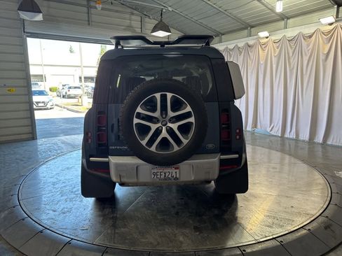 Used 2020 Land Rover Defender 110 HSE image 6