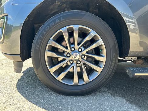 Used 2021 Ford Expedition Max Limited AWD/4WD image 11