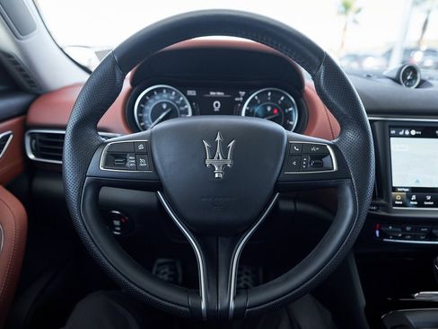 Used 2022 Maserati Levante GT image 35