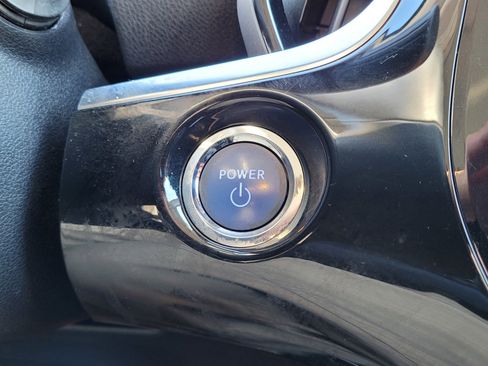 Used 2017 Toyota Prius Prime Premium image 24