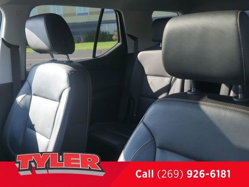 Used 2021 Chevrolet Traverse Premier w/ LPO, Floor Liner Package AWD/4WD image 40