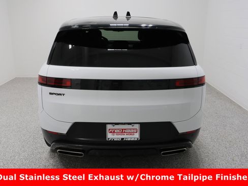 Used 2024 Land Rover Range Rover Sport SE image 8