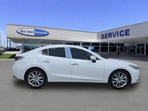 Used 2015 MAZDA MAZDA3 s Grand Touring w/ Technology Package FWD image 9