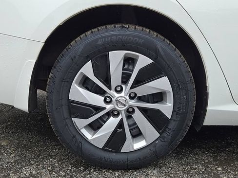 Used 2022 Nissan Altima 2.5 S FWD image 24