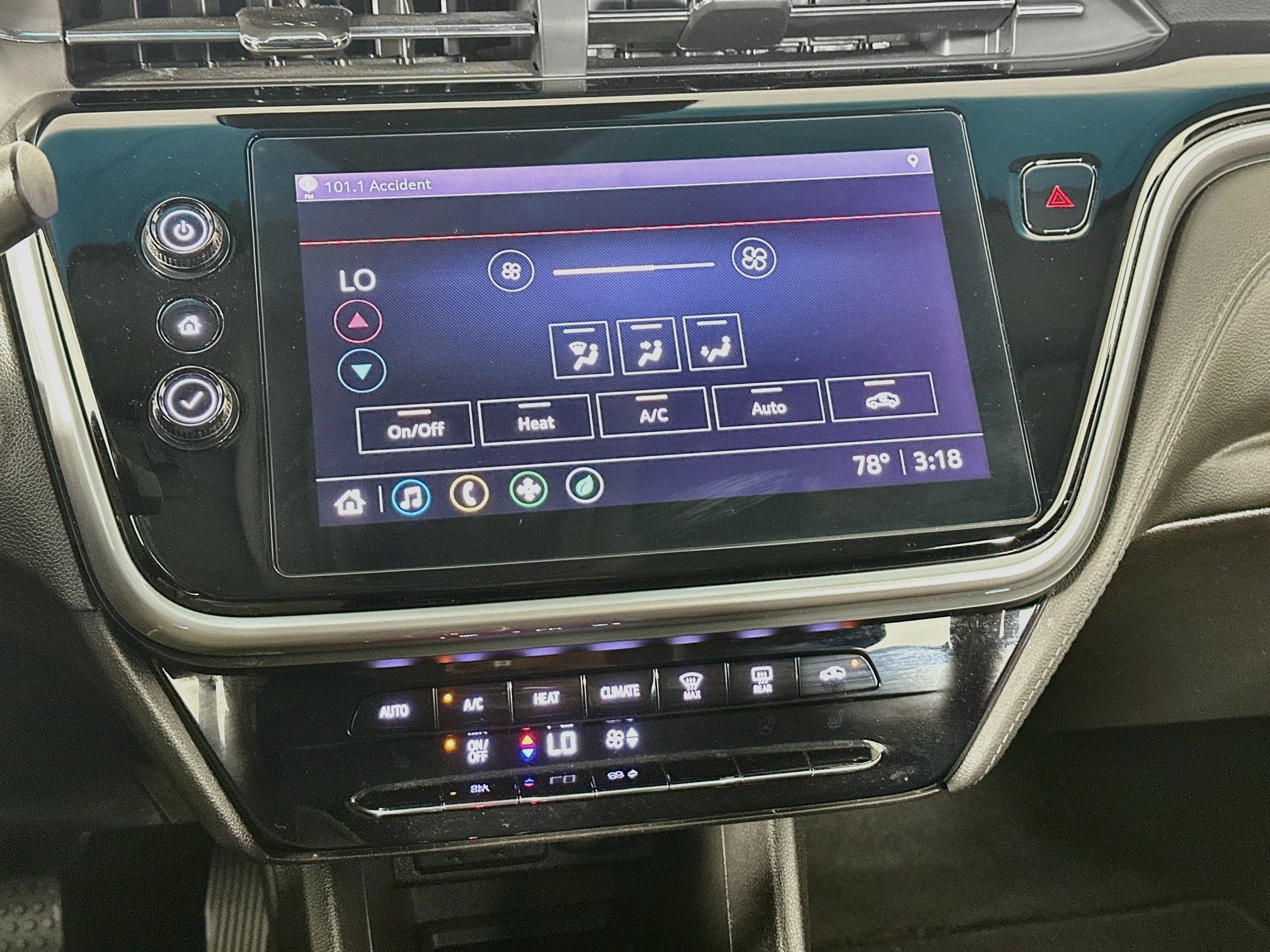 Used 2022 Chevrolet Bolt LT FWD image 22