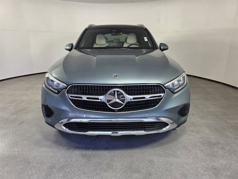 New 2026 Mercedes-Benz GLC 300 image 2