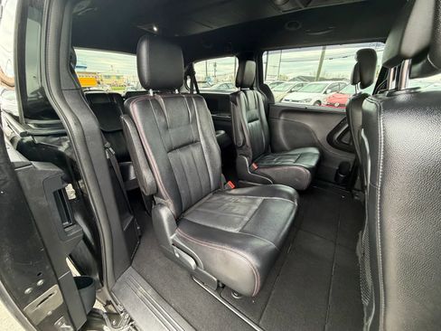 Used 2019 Dodge Grand Caravan GT image 15