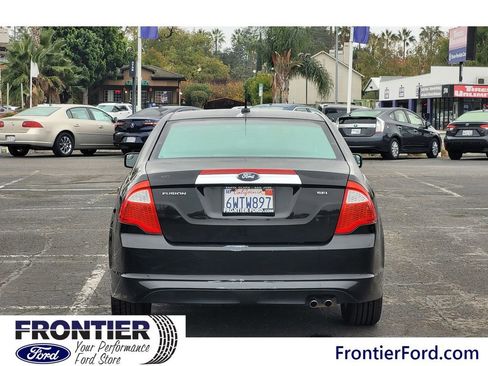 Used 2011 Ford Fusion SEL image 4