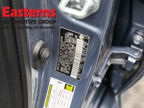 Used 2022 Toyota Corolla LE image 30