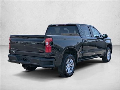 Used 2022 Chevrolet Silverado 1500 RST RWD image 5