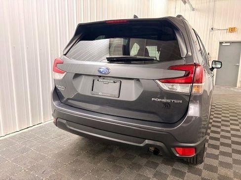 Used 2021 Subaru Forester Premium image 25