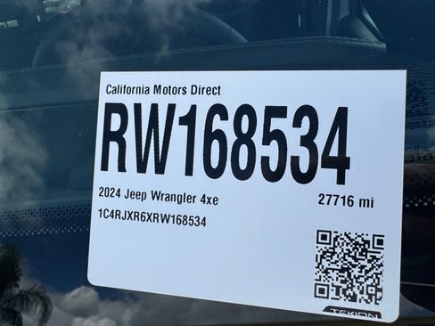 Used 2024 Jeep Wrangler Unlimited Rubicon 4xe w/ Technology Group AWD/4WD image 21
