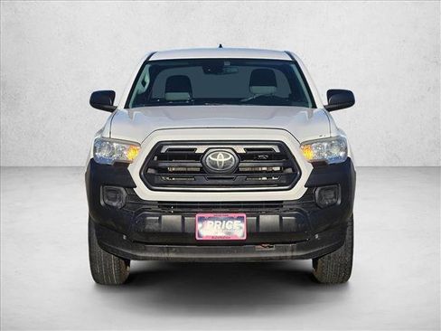 Used 2019 Toyota Tacoma SR image 2
