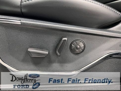 New 2026 Ford F250 Platinum image 25