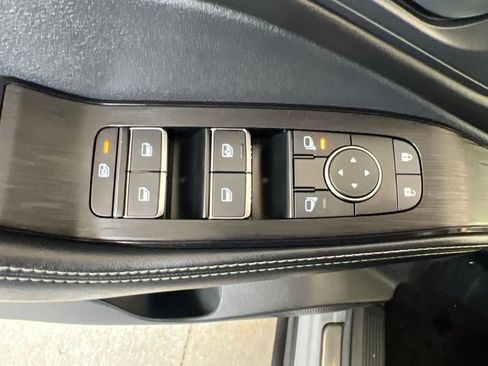 Used 2023 Nissan Rogue SL AWD/4WD image 47