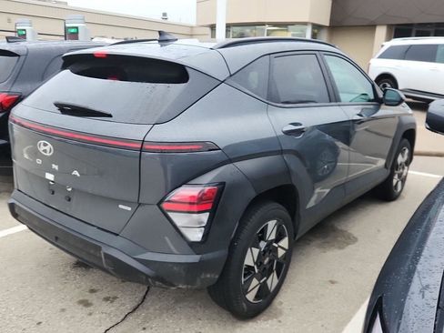 Used 2025 Hyundai Kona SEL image 4